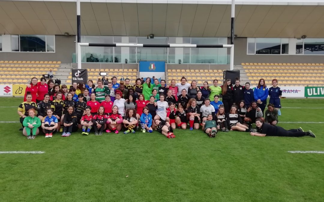 Il rugby femminile giovanile si raduna a Parma per sostenere le Azzurre